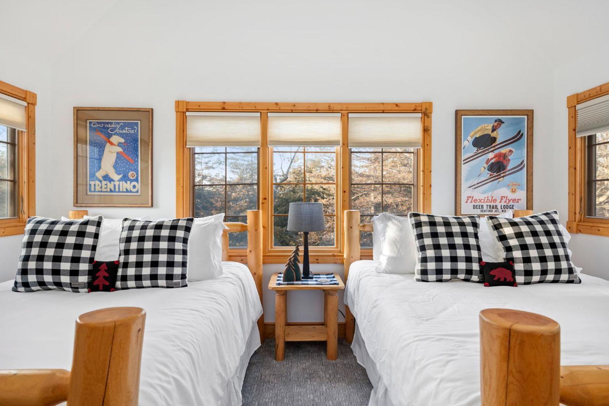 The Lodge, 'North Woods' Style, Boutique Galena Getaway! Exterior photo
